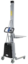 Wózek podnośnikowy elektryczny GermanTech 250 kg – z podestem, wysokość do 2220 mm 99779175